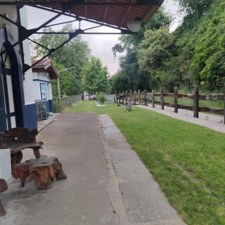 Pensjonat Castro Urdiales - La Vieja Estacion - Cerca De Bilbao Zewnętrze zdjęcie