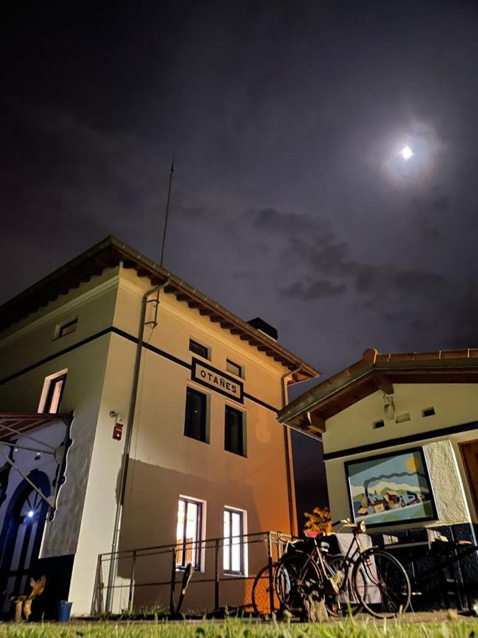 Pensjonat Castro Urdiales - La Vieja Estacion - Cerca De Bilbao Zewnętrze zdjęcie