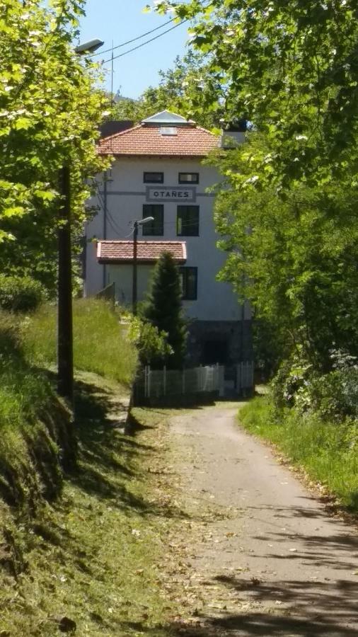 Pensjonat Castro Urdiales - La Vieja Estacion - Cerca De Bilbao Zewnętrze zdjęcie